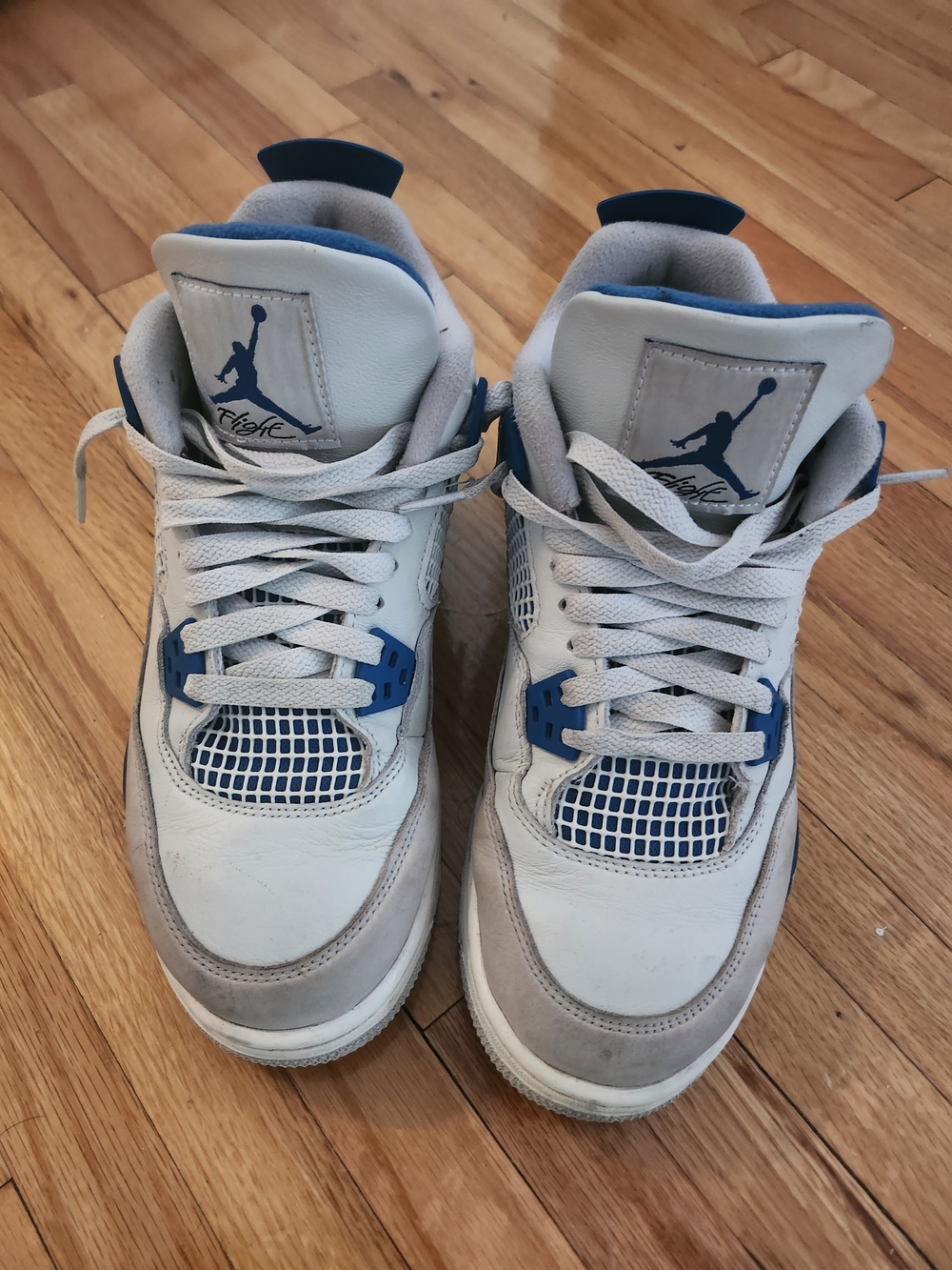 Jordan 4 Kids White and Navy Retro Basketball Sneakers 7Y